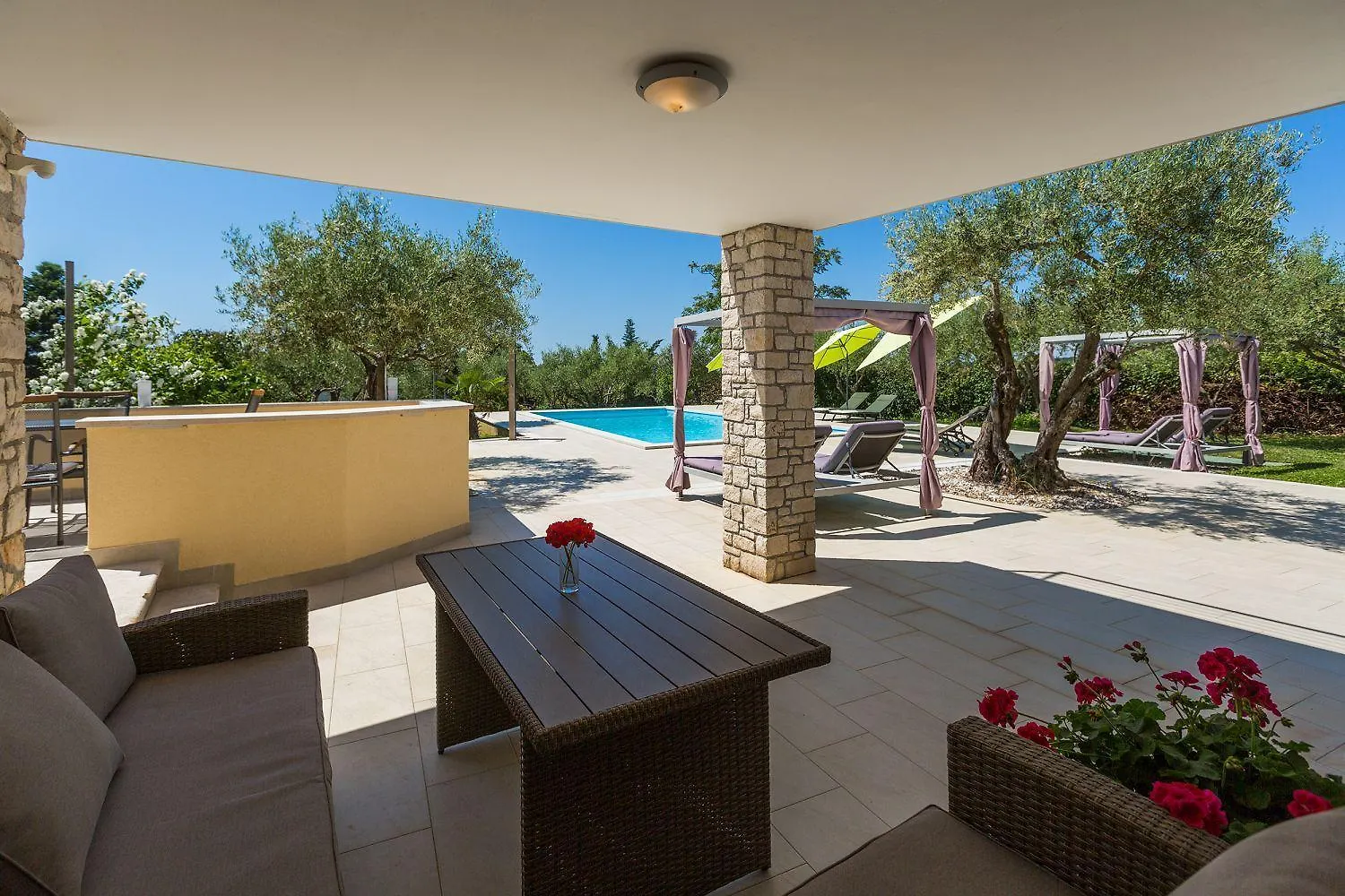 Helles Apartment Nur 250 Meter Zum Strand Mit Meerblick, Pool, Grill, Waschmaschine Porec 0*,